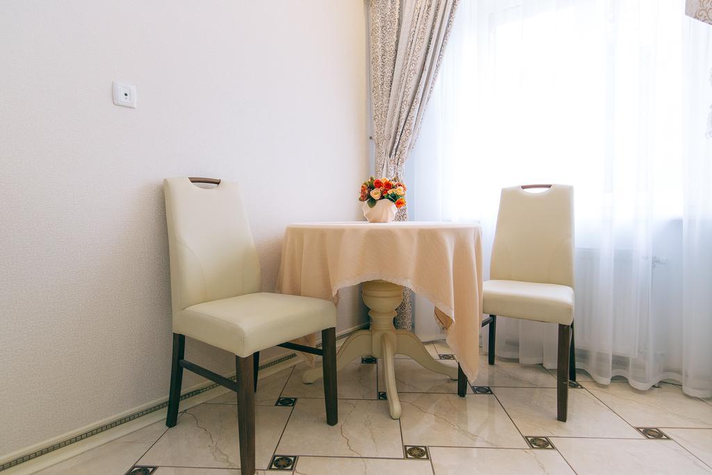 Vip Apartmen Sumy Eksteriør billede