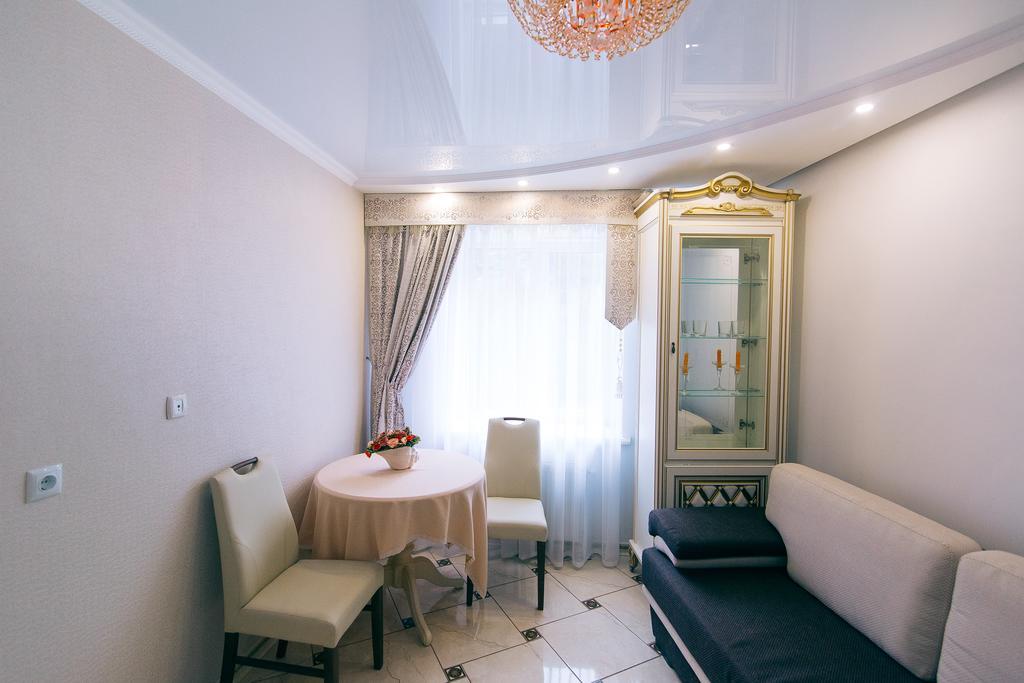 Vip Apartmen Sumy Eksteriør billede